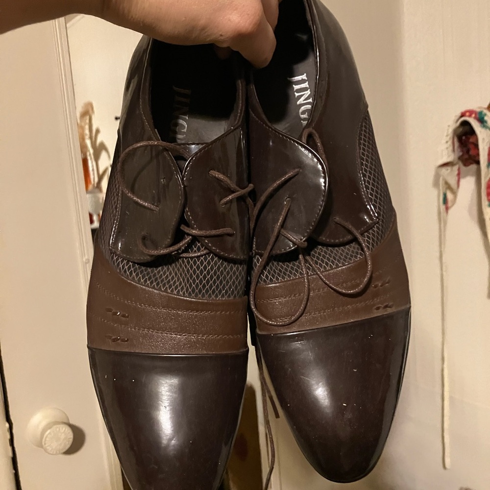JinGle Men's Classic Brown Oxfords